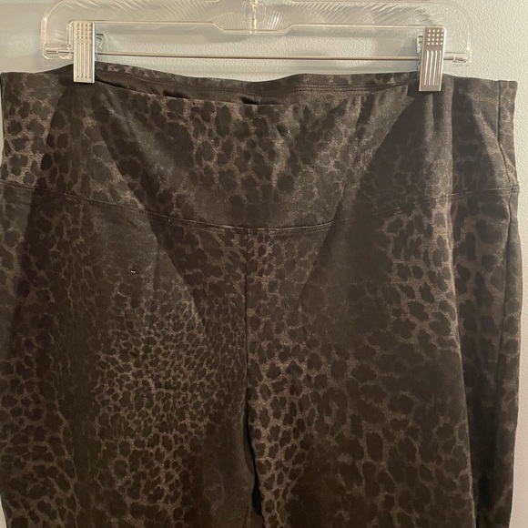 Leopard print leggings - Picture 1 of 3